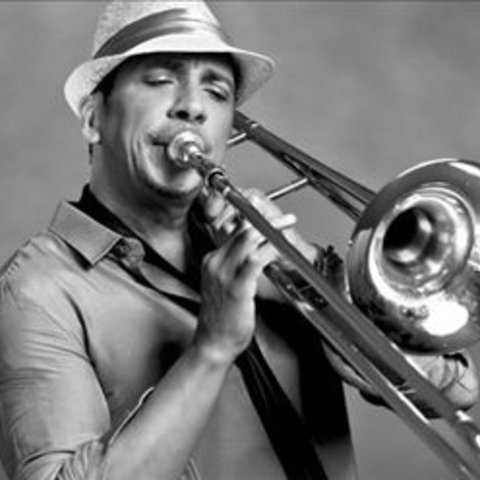 Alberto Barros