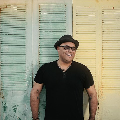Israel Houghton
