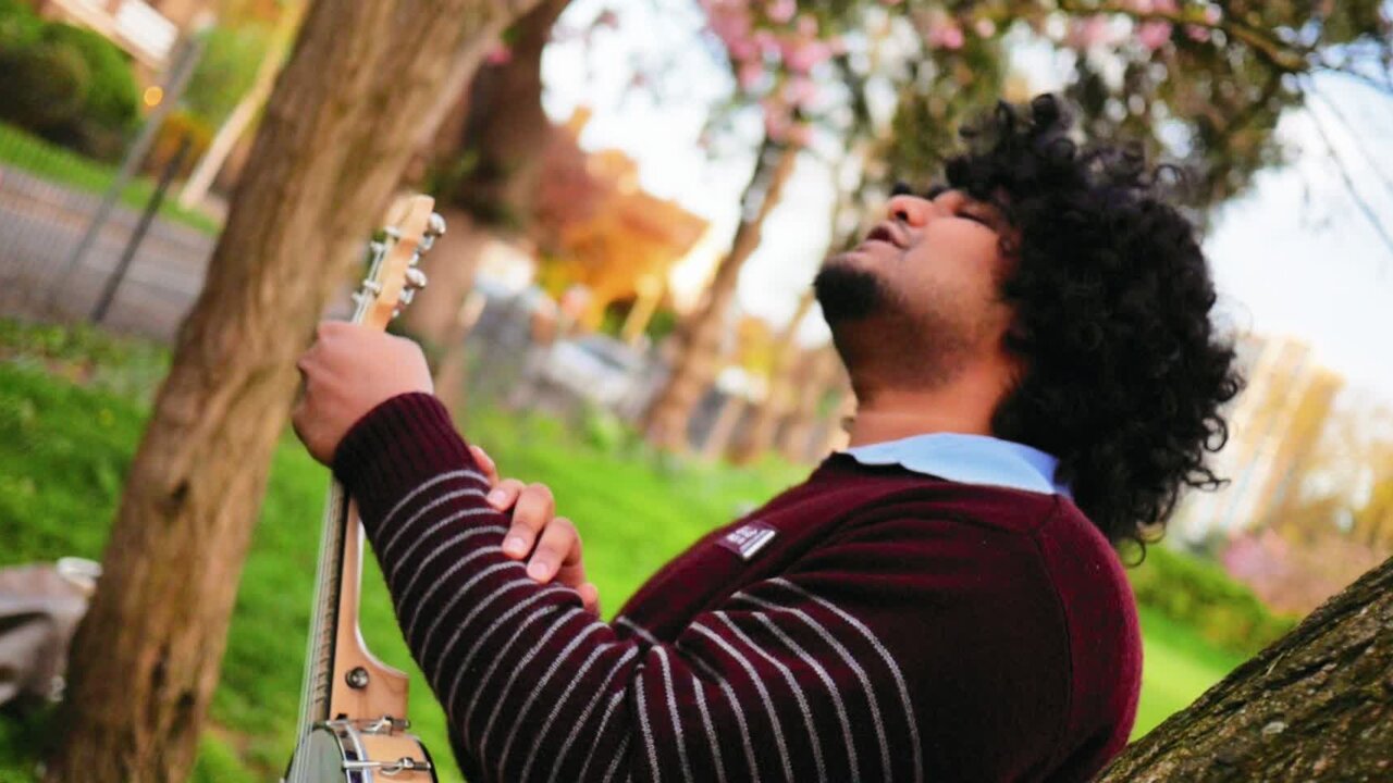 ভোর হলো দুয়ার খুলো