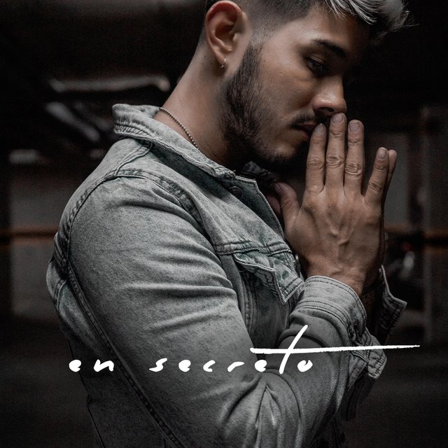 En Secreto