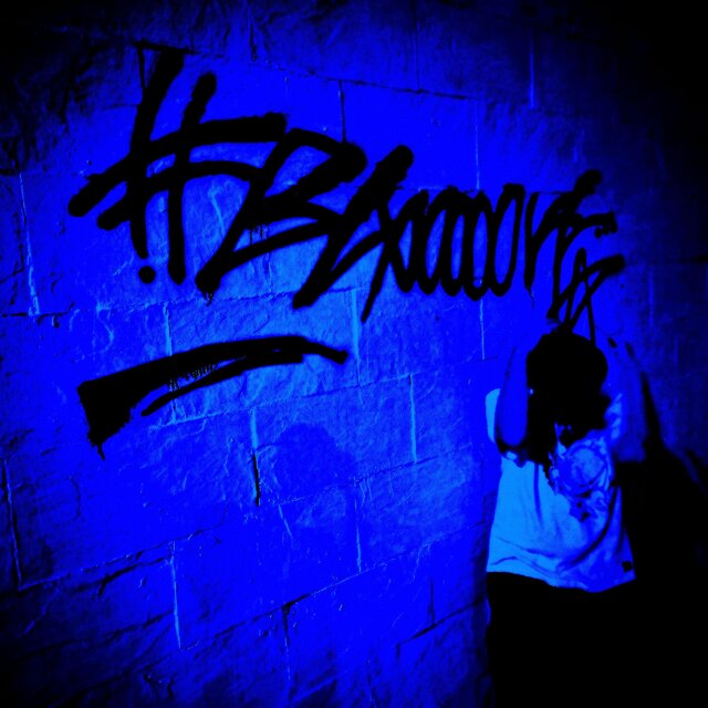 #BLA0000FF
