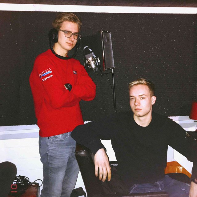Rob Geus (feat. Gintoxic)
