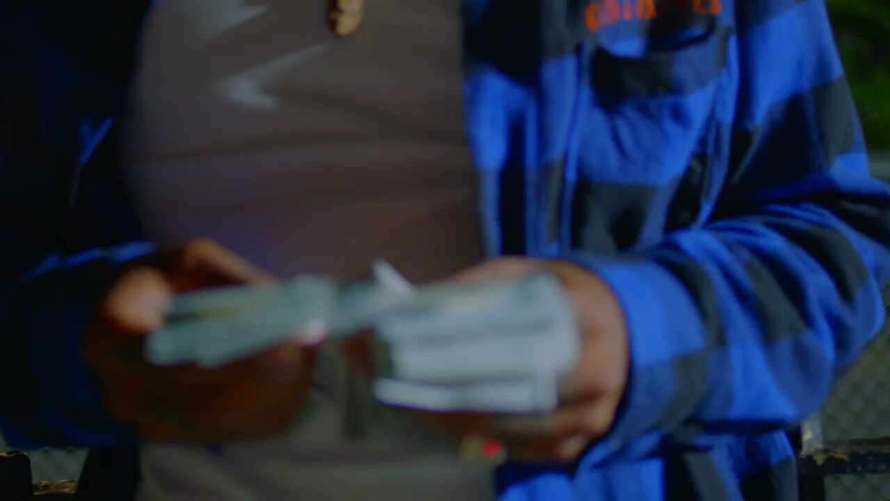 500 grams  (feat. Half A Brick Alert )