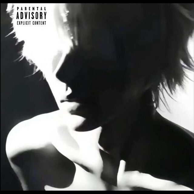 BLONDE