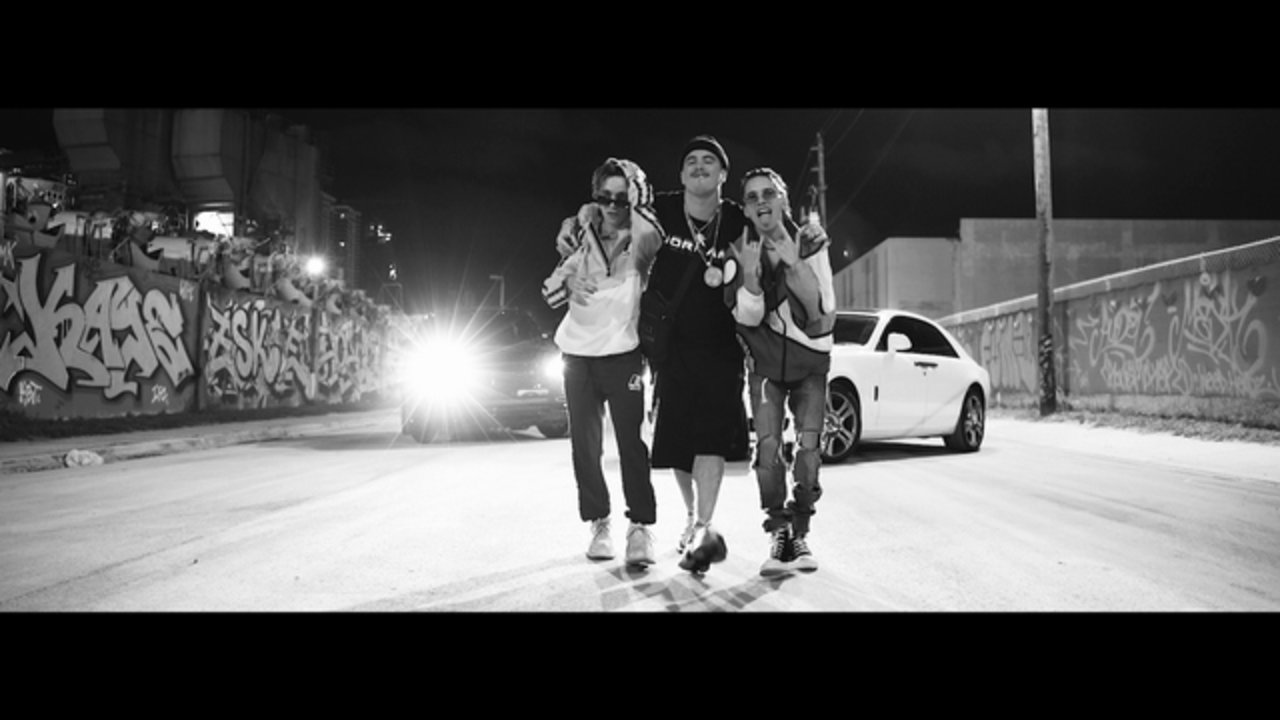 TOCANDO EL CIELO (feat. Felp 22)