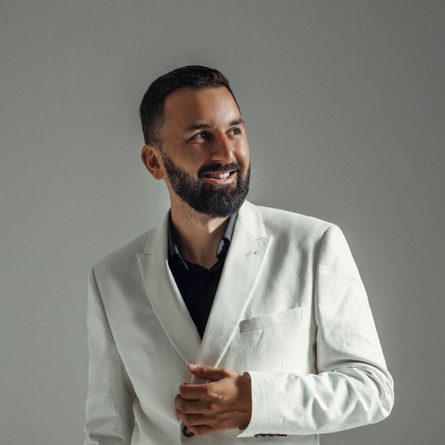 KOL YRA DAR LAIKO