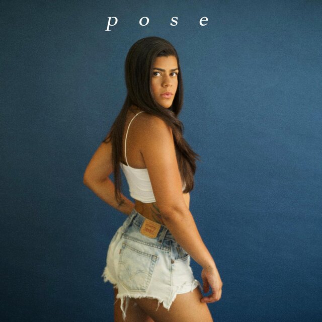 Pose