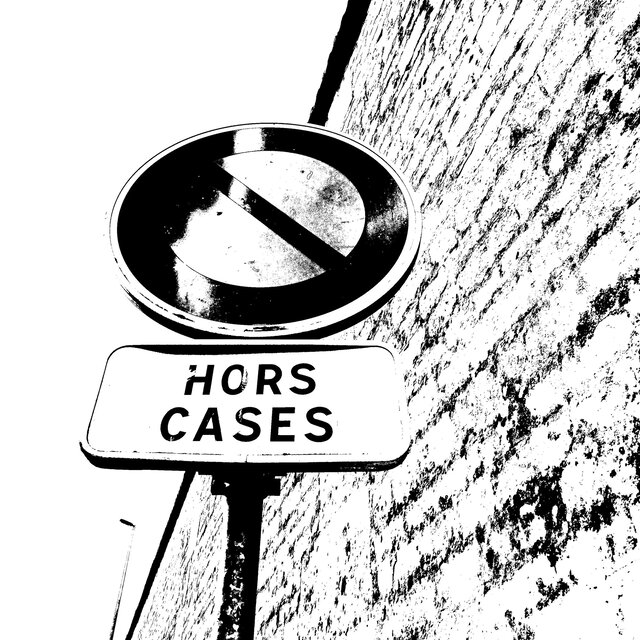 Hors cases