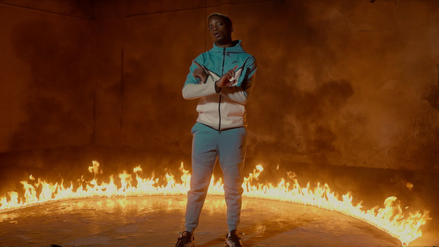 Cercle fermé (Clip officiel)