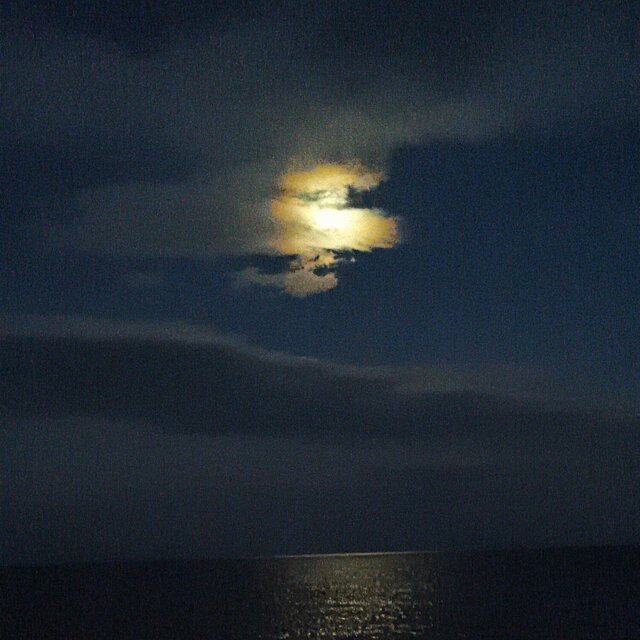 MOON.EXE