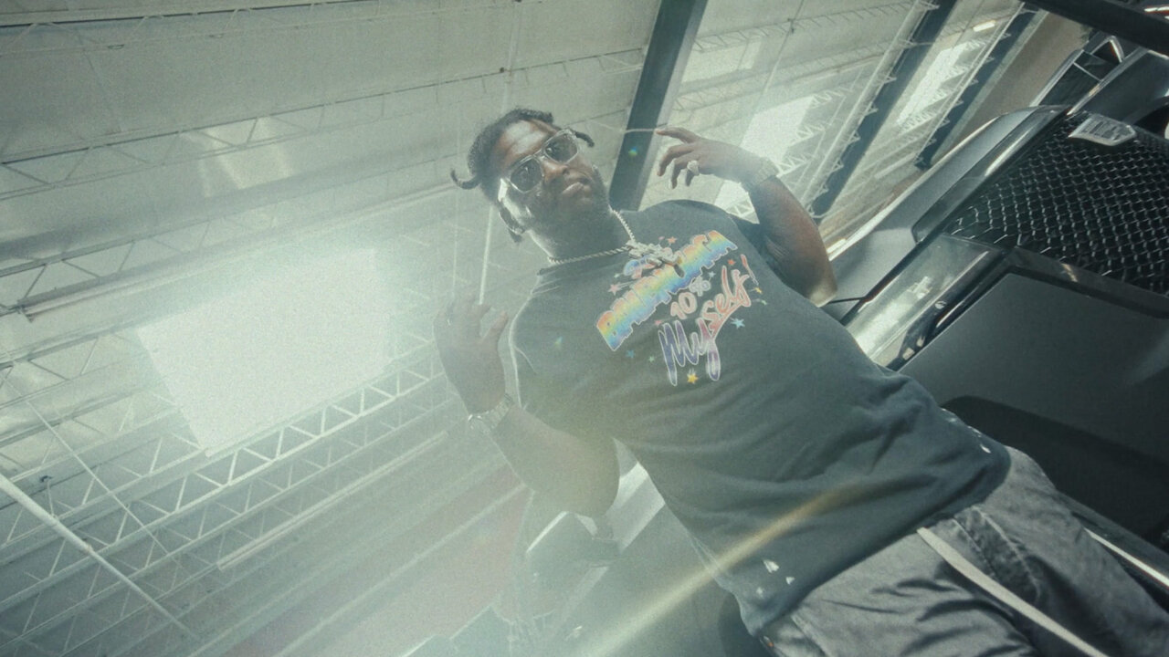 Ripped Jeans (Official Video)
