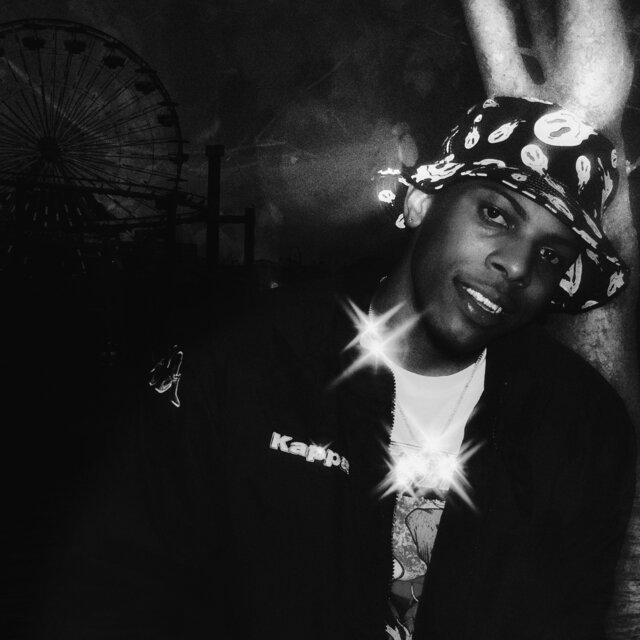 Thrill junkie (Deluxe)