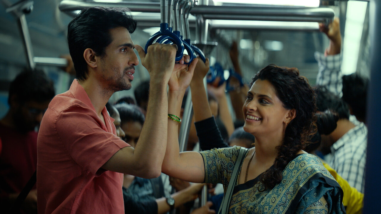Akele Toh Nahi Ho (From "8 A.M. Metro")