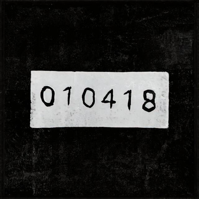 010418