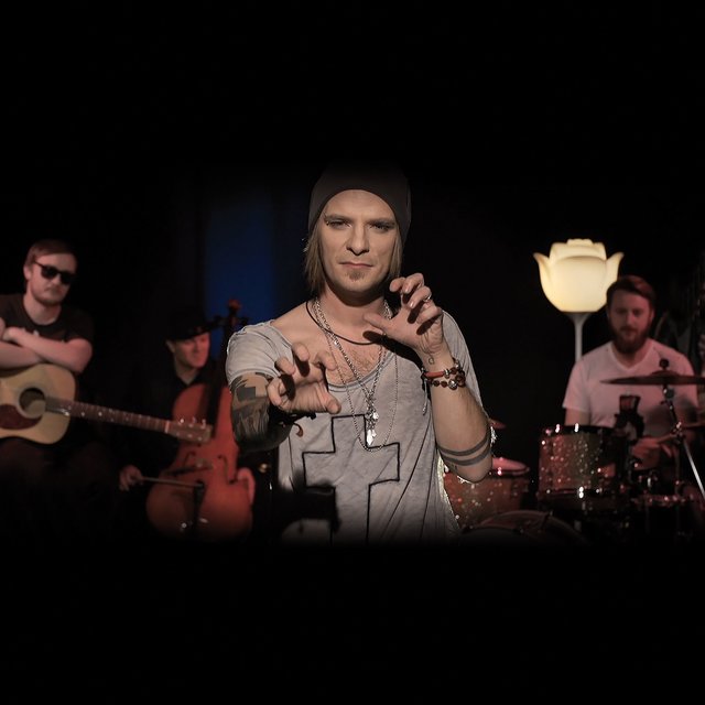 Dobrze Ze Jestes (Acoustic Version)