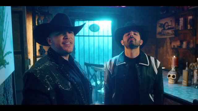 A Veces (Official Video)