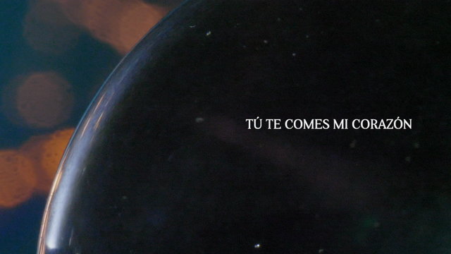 Te comes mi corazón (feat. Triángulo de Amor Bizarro) [Lyric video]