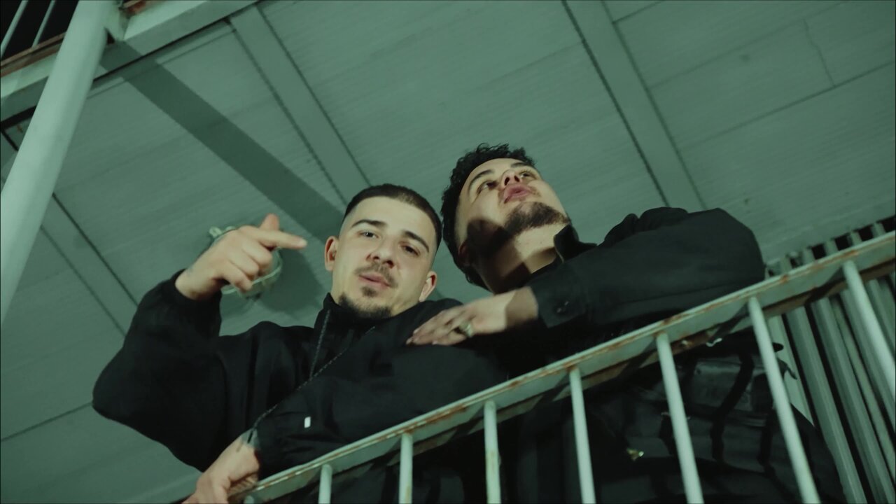 Polis y Cacos