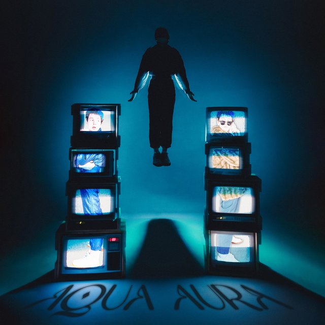 AQUA AURA