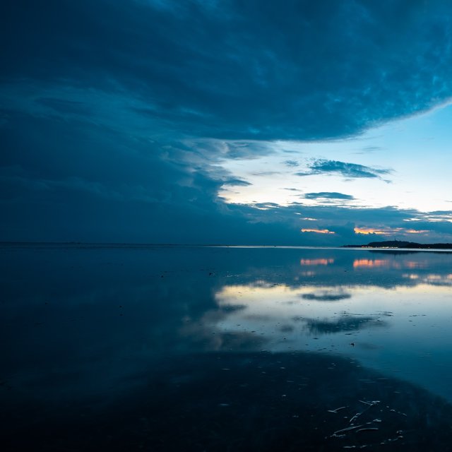 Calm Blue Waves