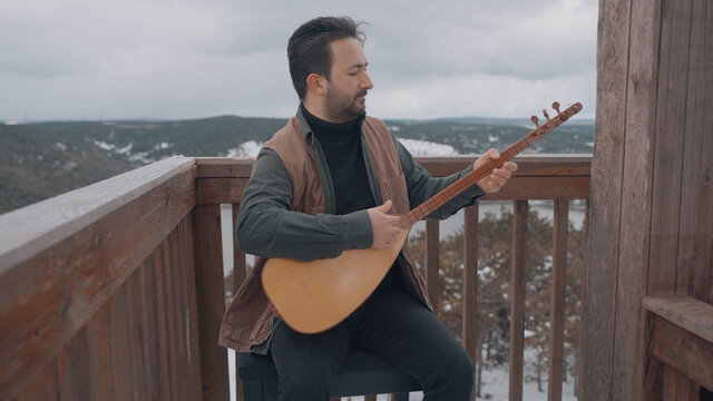 Ey Şahin Bakışlı