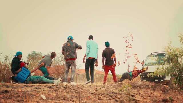 HWAHWA (feat. Ba Troy)