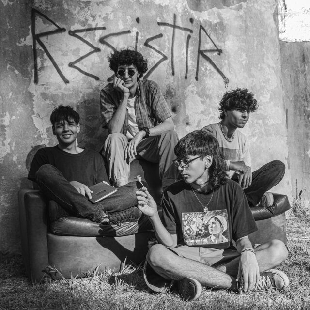Resistir