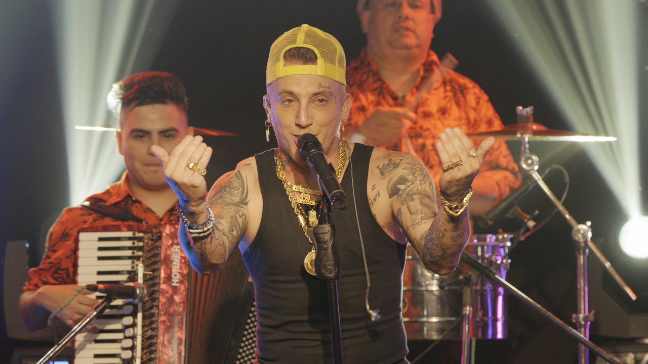 Con Nadie Me Compares (Official Video)