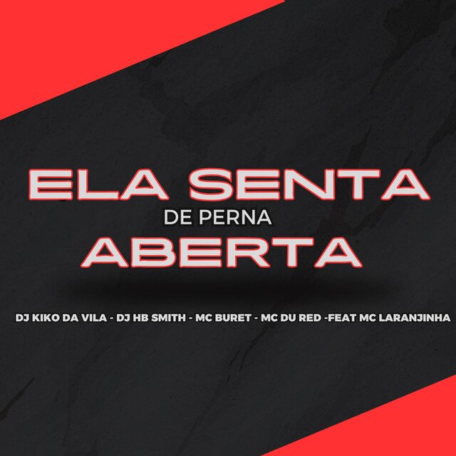 ELA SENTA DE PERNA ABERTA