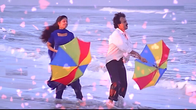 Kaathil Velli Chittu Chaarthum (Lyric Video)