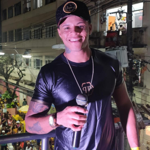 Ela Desce