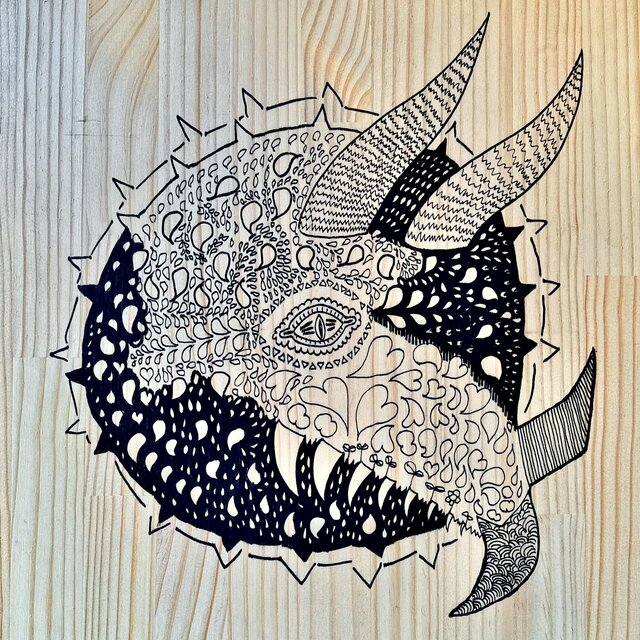Tricera moon