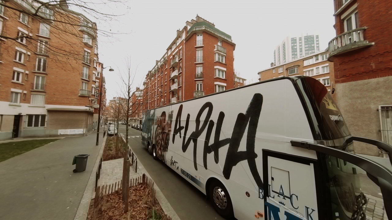 N.S.E.G. (Clip officiel)