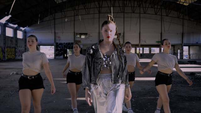 Tara (Clip officiel)