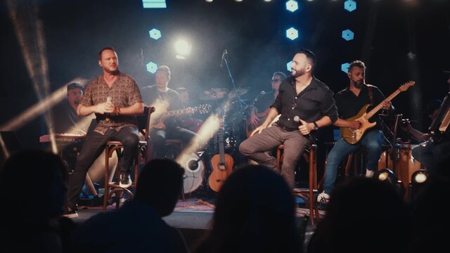 O Amor Não É Paixão / Oito Segundos / Faz Isso Não