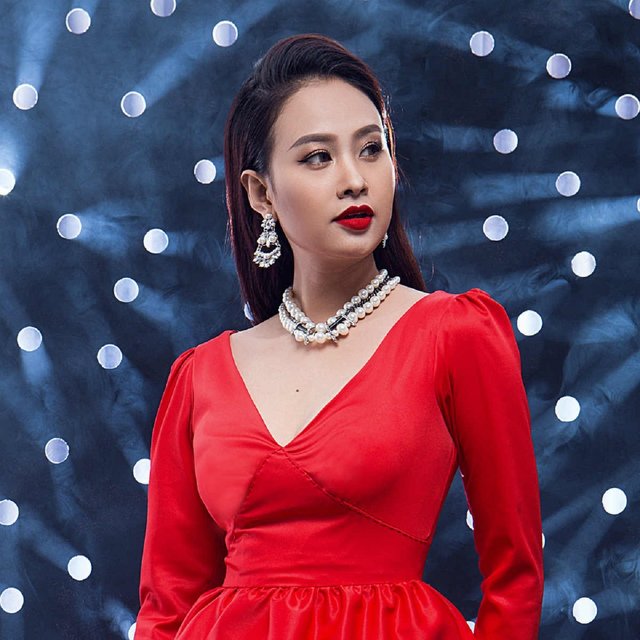 Ai Buồn Hơn Ai (Instrumental)