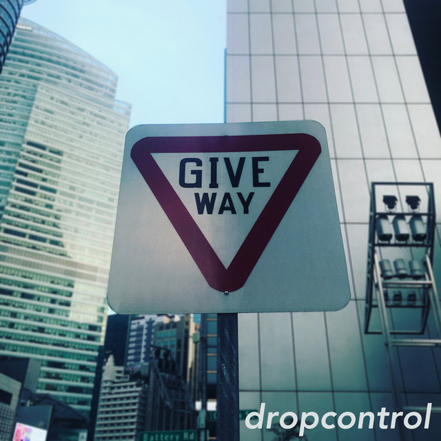 GIVE WAY