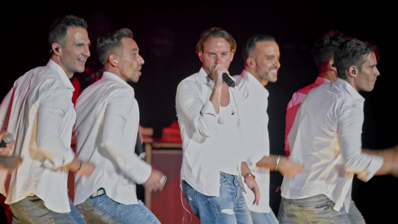 Al Pasar (feat. Magneto & Mercurio) (En Vivo)