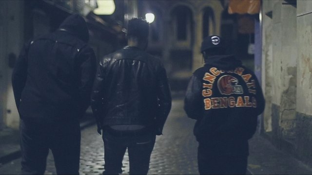 Un noir tue un autre noir (Clip officiel)