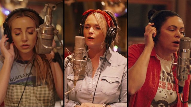 Christmas Album (Behind the Scenes)