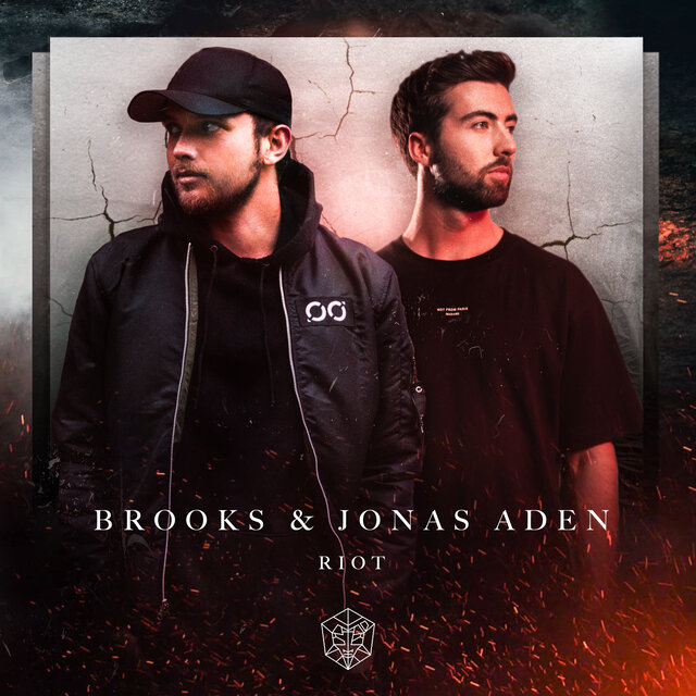 Riot (Extended Mix)