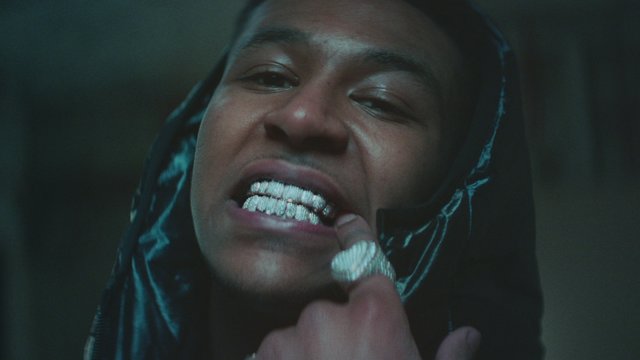 Ei8ht Mile (feat. Aitch) (Official Video)