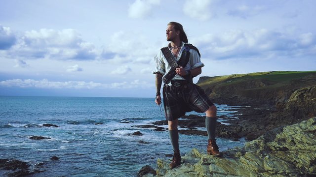 Sing mir ein Lied (Skye Boat Song, Theme from Outlander)