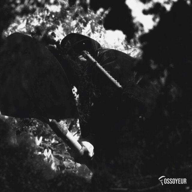 FOSSOYEUR D'ÂMES DÉCHUES
