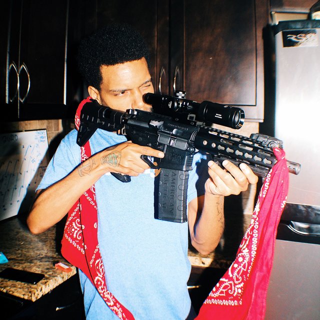 Junkies by Beezyb on TIDAL