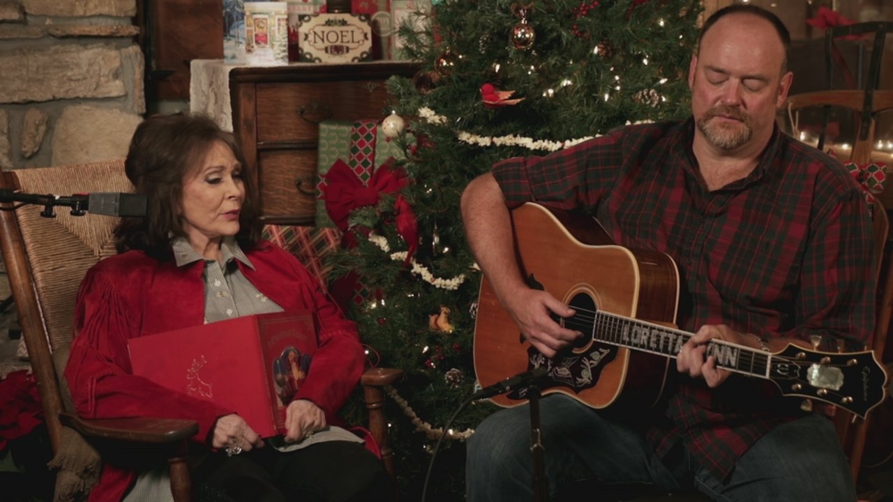 Country Christmas (Official Music Video)