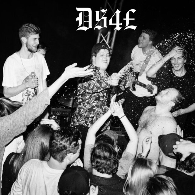 D$4£