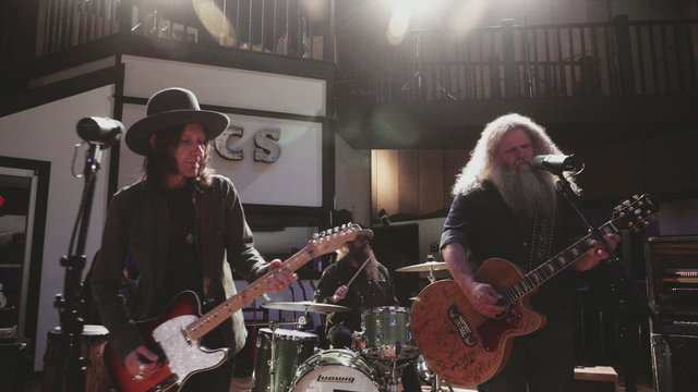 Lonesome for a Livin' (feat. Jamey Johnson) (Official Music Video)