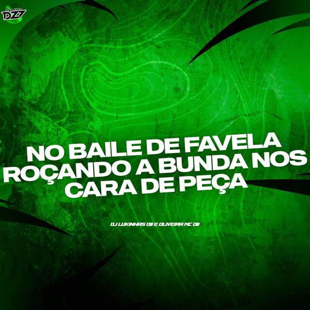 NO BAILE DE FAVELA ROÇANDO A BUNDA NOS CARA DE PEÇA