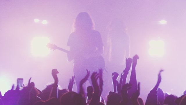 Sandra (Live)